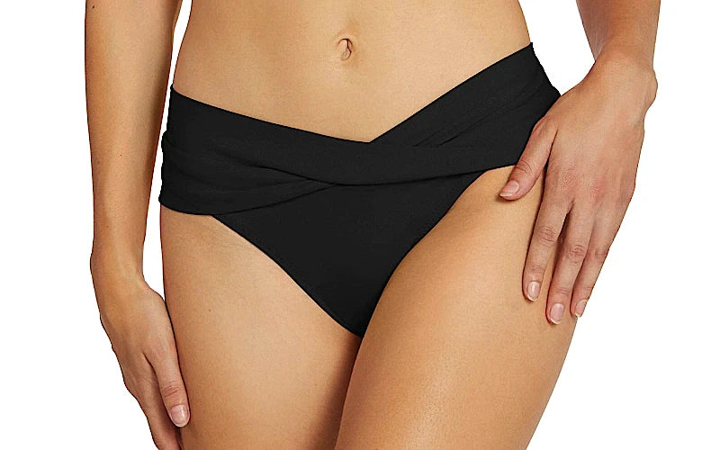Ava T-Shirt-Ava Twist Bikini